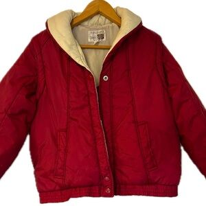 Vintage 1980s Red winter puff coat with removable zip sleeves! Size medium.